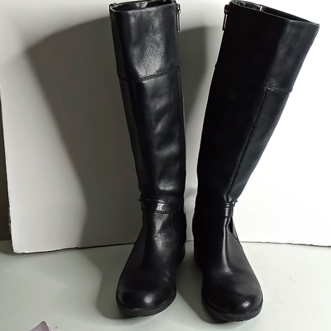 Bandolino+ Bd - Baya - Tall Leather Boots W/Buckle Detail- Black - Size 6m